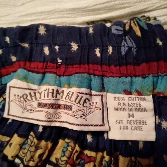 Skirt size M. - Picture 3 of 3